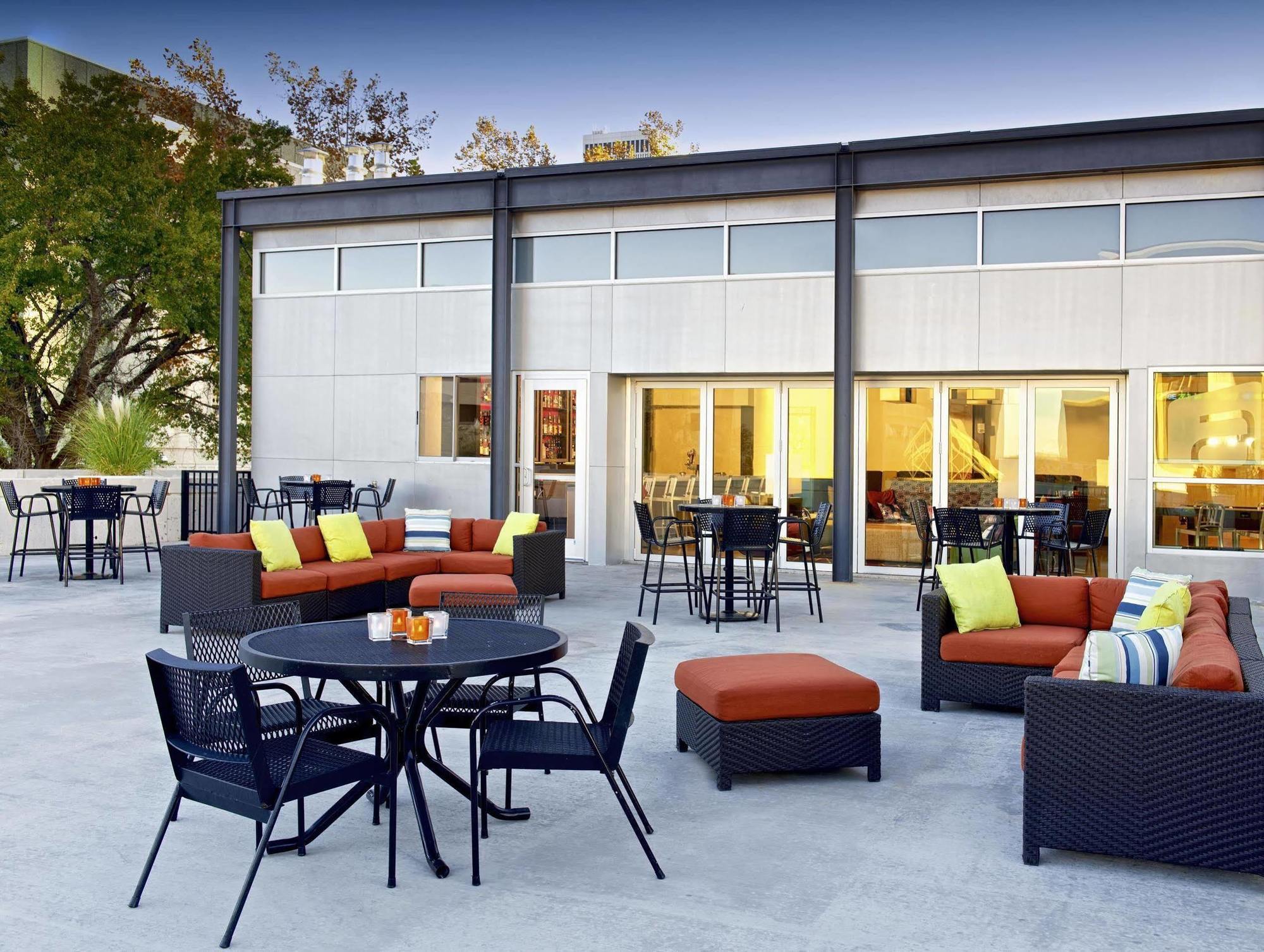 Aloft Tulsa Downtown Hotel Exterior photo